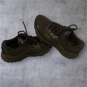 Brooks Adrenaline 21 Womens Running Shoes Black, size 7